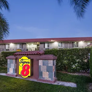 Motel Super 8 By Wyndham Redlands/san Bernardino, Redlands